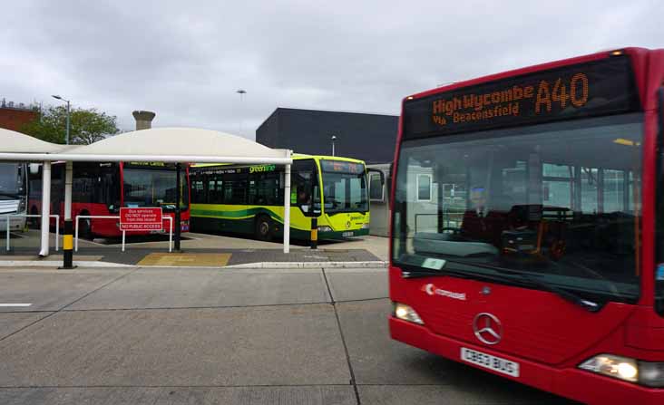 Mercedes Citaros Epsom MCL9, Green Line 3907 & Carousel 872